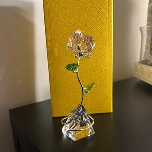 Swarovski Crystal Pink Rose with Green Leaves NWB